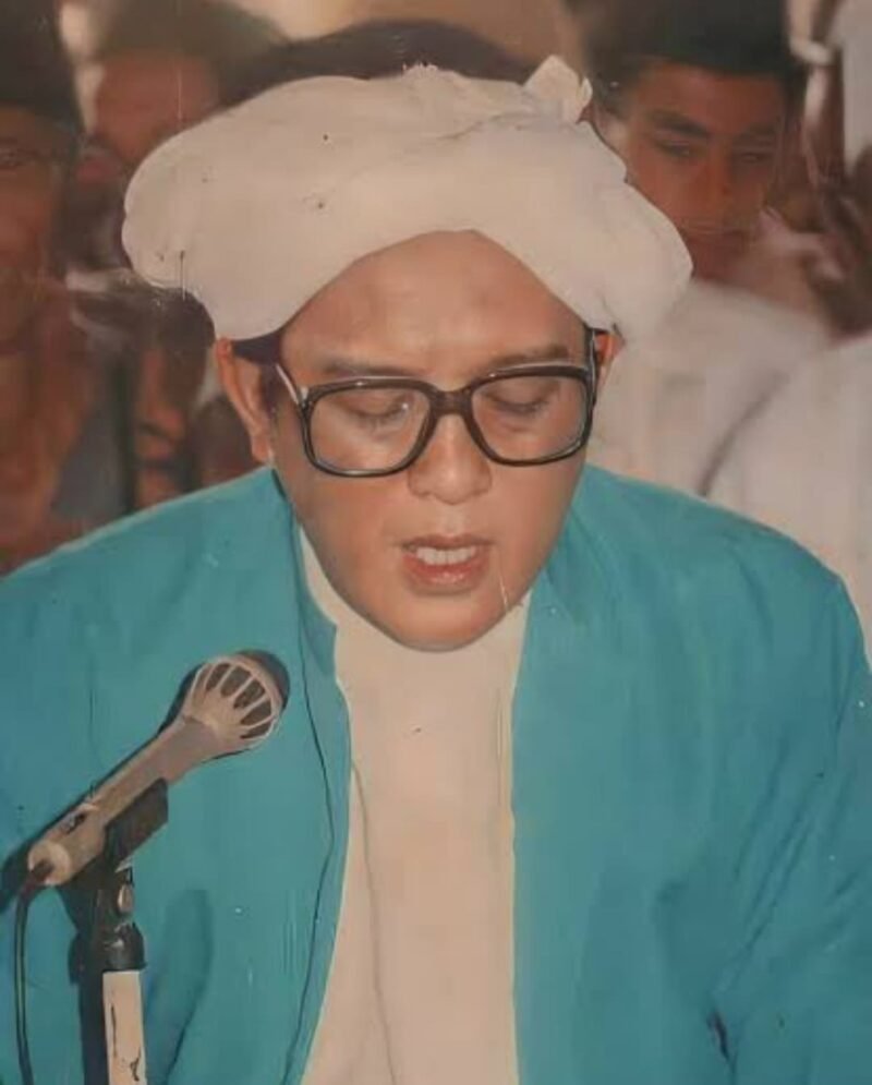 Haul Ke-20 KH Muhammad Zaini bin Abdul Ghani Al-Banjari atau yang dikenal dengan Abah Guru Sekumpul, digelar di Mushala Ar-Raudah Sekumpul, Martapura, Kabupaten Banjar, Kalimantan Selatan, pada Ahad (5/1/2025), bertepatan dengan 5 Rajab 1446 H