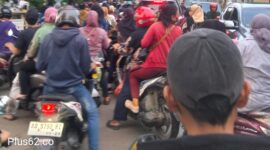 Kemacetan di jalan Kapuk Raya hampir setiap hari terutama pada pagi dan sore. 