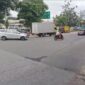 keamanan RW 11 kelurahan Cengkareng Timur akan melakukan patroli secara rutin untuk memastikan situasi lingkungan tetap aman dan terhindar dari kejahatan atau gangguan lainnya.