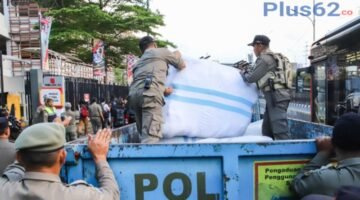 Sebanyak 200 personel gabungan tertibkan PKL dan Parkir liar di jalan pasar Senen,taman sari kesetiakawanan sosial nasional