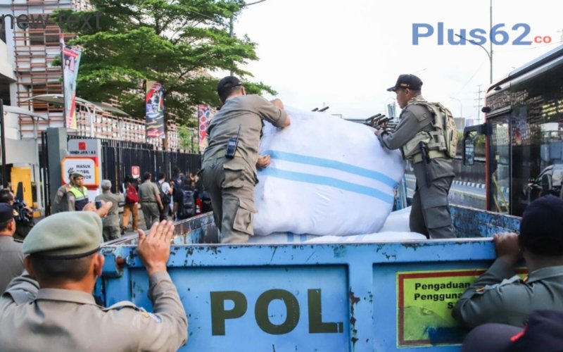 Sebanyak 200 personel gabungan tertibkan PKL dan Parkir liar di jalan pasar Senen,taman sari kesetiakawanan sosial nasional