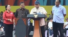 Prabowo menegaskan bahwa pemerintahannya akan terus bekerja keras demi kepentingan rakyat, 