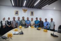Pengurus Harian PWI Jaya melakukan silaturahmi ke Kepala Stasiun (Kepsta) RRI Jakarta, Agung Prasatya Rosihan Umar