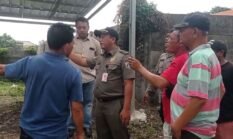 Warga RW 01 Pegadungan Protes Penjualan Daging Babi di Puri Gardenia