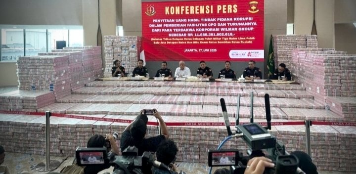 Kejagung Sita Rp 11,8 Triliun Terkait Korupsi Ekspor CPO, Rp 2 Triliun Dipamerkan Dalam Konferensi Pers