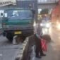 Sebuah Kontainer menabrak separator Transjakarta di Jl. Letjend.S.Parman Jakarta Barat (dok TMC Polda Metrojaya)