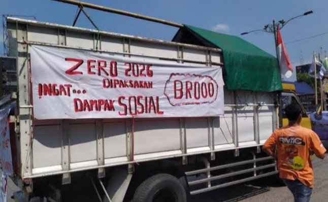 Ilustrasi Truk Odol Demo 