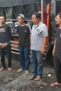 SATLANTAS JAKARTA BARAT GELAR SOSIALISASI STOP ODOL DI MERUYA