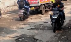Jalan Rusak di Kali Baru Timur Kapuk Tak Kunjung di Perbaiki Terkendala Kepemilikan Lahan