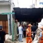 Kelurahan Bungur, Kecamatan Senen, Jakarta Pusat melakukan pembongkaran terhadap bangunan liar 