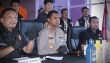 Polisi berhasil membongkar sindikat penjualan oli palsu yang beroperasi di kawasan Kembangan, Jakarta Barat, dengan total keuntungan mencapai miliaran rupiah