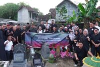 Dalam sambutannya, Dr. Nasrullah Nawawi menyampaikan apresiasi kepada pihak keluarga yang telah mengizinkan rombongan untuk berziarah. Ia juga mengenang almarhum sebagai sosok yang rendah hati, bersahaja, dan memiliki dedikasi tinggi terhadap dunia advokat.
