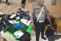 Dari hasil penggeledahan, polisi menemukan sejumlah barang bukti mencurigakan dari tas jinjing pelaku, di antaranya satu pucuk senjata api rakitan jenis FN berikut dua butir amunisi, dua kunci leter T dengan empat mata kunci, serta sebilah pisau lengkap dengan sarungnya.