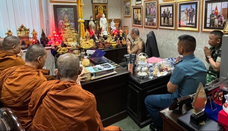 Dalam acara apresiasi yang digelar oleh WALUBI, turut hadir empat Bhikkhu Sangha Theravada:Bhante Rangsan Pholnikornkij
Bhante Phachulakorn Buakhom
Bhante Phra Jeerasak Nuangchomphu
Bhante Piyasilo
Hadir pula jajaran pengurus DPP dan DPD WALUBI, antara lain:Ketua Sekretariat DPP WALUBI, Bapak Hendra Harjadi
Waksekjen DPP WALUBI, Romo Asun Gotama