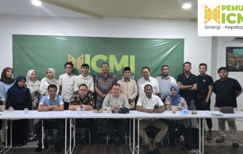 Pemuda ICMI menyatakan keyakinannya bahwa bangsa Indonesia mampu melewati situasi saat ini dengan mengedepankan jalan damai, dialog, dan tanggung jawab moral demi terciptanya negara yang adil, sejahtera, dan demokratis.