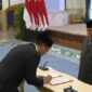 Foto Purbaya Yudi Sadewa penandatanganan berita acara Menteri Keuangan (dok. istimewa)