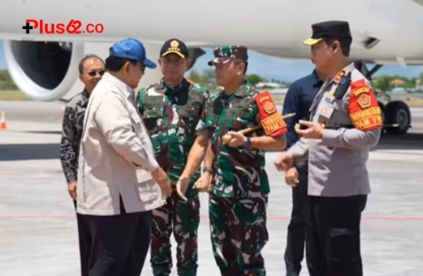 Presiden Prabowo Tiba Bandara Internasional I Gusti Ngurah Rai, Bali, disambut Gubernur Bali I Wayan Koster dan Panglima TNI Jenderal TNI Agus Subiyanto Tangkapan Layar (dok.istimewa)