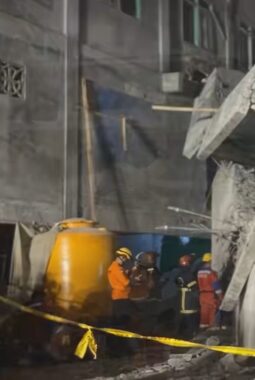 Tim SAR Gabungan Evakuasi 154 Korban dalam Insiden Ambruknya Bangunan Ponpes Al-Khoziny di Sidoarjo