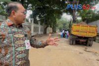 Wali Kota Jakarta Pusat Drs. Arifin M.AP menyoroti buruknya kondisi Jalan Karet Pasar Baru Barat, Kelurahan Karet Tengsin, Tanah Abang