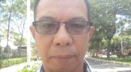 Adenawer Sirait, penanggung jawab mosi tidak percaya itu, mengatakan persoalan bermula dari pelaksanaan aturan yang kerap disalahgunakan ketua RT.