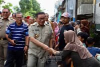 Arifin mengapresiasi kolaborasi lintas organisasi perangkat daerah (OPD), antara lain Dinas Bina Marga, Dinas Pertamanan dan Hutan Kota, Dinas Perhubungan, serta Dinas Sumber Daya Air, bersama camat, RT, dan RW setempat.