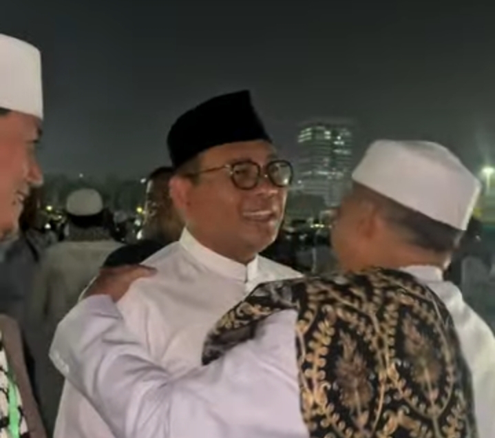 Wali Kota Jakarta Pusat Arifin menghadiri kegiatan Malam Reuni 212 mendampingi Gubernur DKI Jakarta Pramono Anung di kawasan Silang (Tangkapan layar IG arifinofficial)