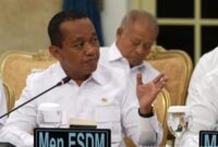 Menteri ESDM Bahlil Lahadalia di sidang kabinet paripurna di istana negara (Foto:istw)