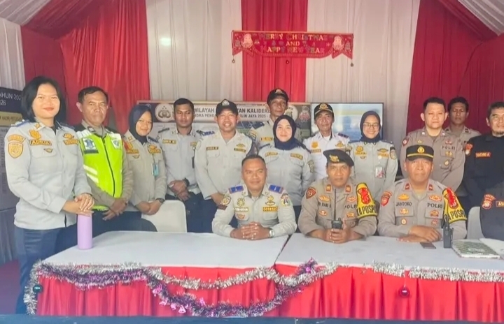 Tim Derek Sudinhub Jakbar Patroli Posko Nataru 2025/2026, Perkuat Kesiapsiagaan Akhir Tahun (Foto.Dishubdkijakrta)