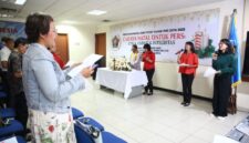 Ibadah Natal dipimpin Sekretaris Komisi KKPMP KWI, Romo Marthen Jenarut Pr, yang menyampaikan pesan kasih, perdamaian, serta tanggung jawab moral wartawan.