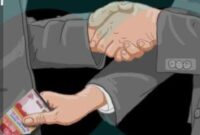 Budayawan Sudjiwo Tedjo kerap menekankan bahwa budaya bukan soal atribut, melainkan kebiasaan yang diterima tanpa kritik.