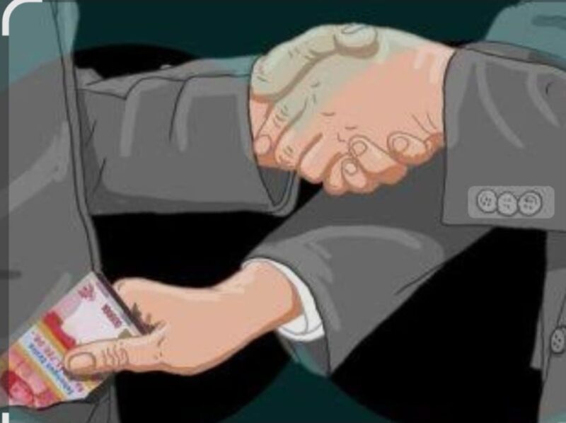 Budayawan Sudjiwo Tedjo kerap menekankan bahwa budaya bukan soal atribut, melainkan kebiasaan yang diterima tanpa kritik.