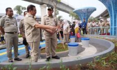 Wali Kota Jakarta Timur Dampingi Gubernur DKI Tinjau Taman Gapura Muka Cakung