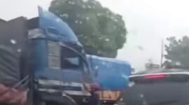 Foto tangkapan layar video viral aksi Pemalakan Sopir di Ringroad kayu besar Cengkareng Jakarta Barat 
