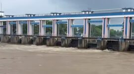 Pintu Air 10 Tangerang Terdengar Suara Sirine (Foto.Tangkapan Layar Video Viral)