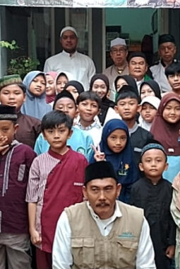Santunan 50 Anak Yatim, Yayasan Mars Bintang Harapan Indonesia Tebar Kepedulian di Duri Kepa