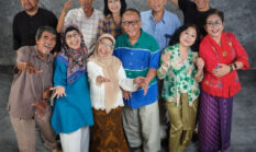 Reuni Unik: Alumni 1978 SMAN IX Bulungan Jajal Jadi Fotomodel